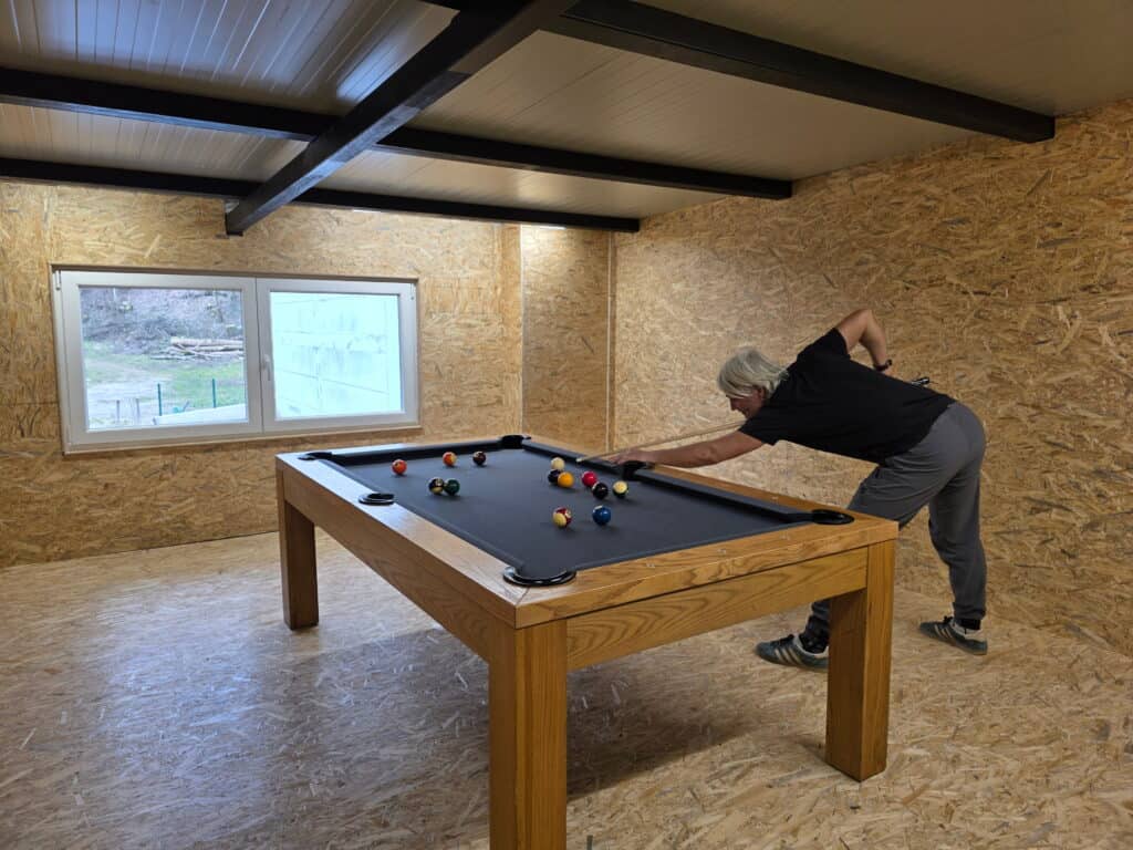 Rent table for billiard Vrhnika
